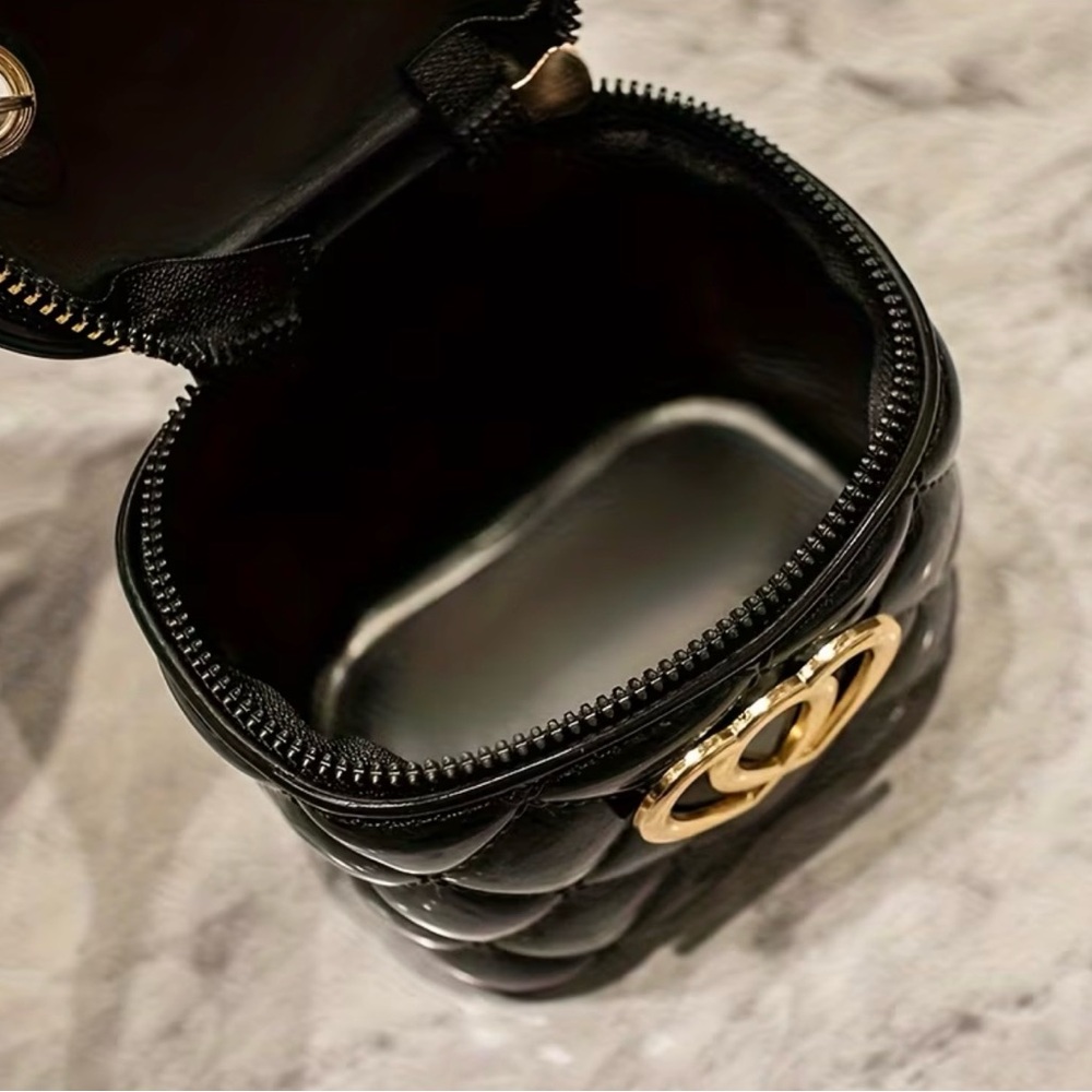 New black patent quilted mini crossbody bag - Picture 3 of 3